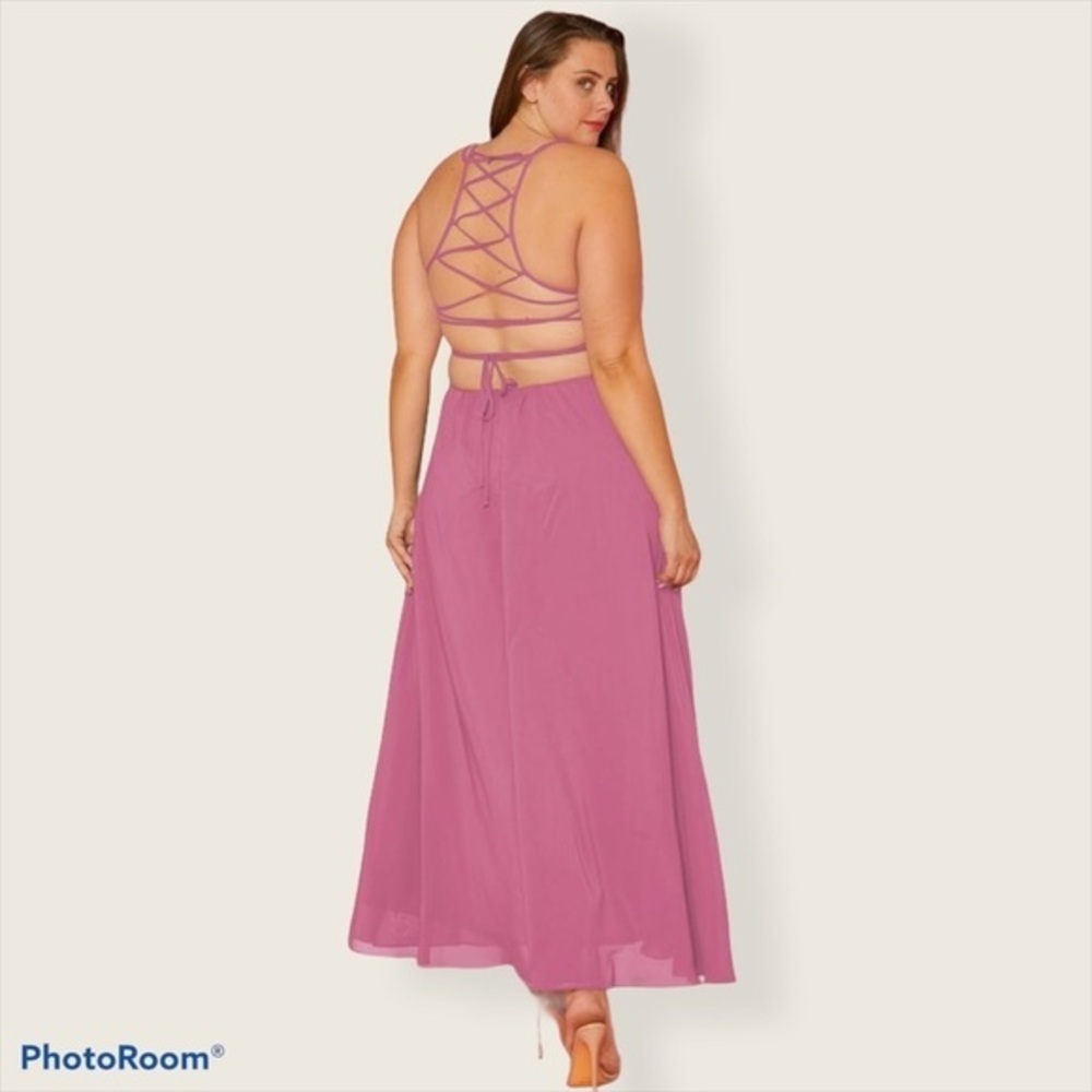 Plus Size Chiffon Maxi Dress.​